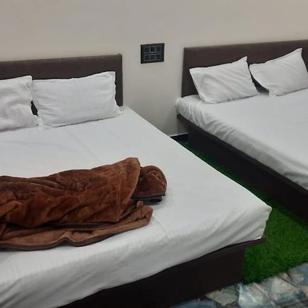 Golden Guest House اوجاين المظهر الخارجي الصورة