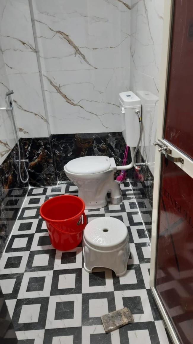 Golden Guest House اوجاين المظهر الخارجي الصورة